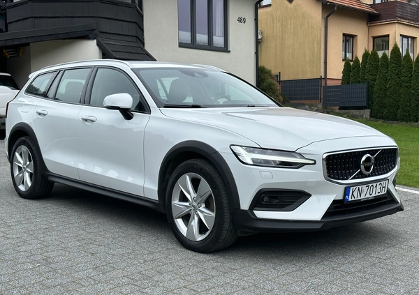 Volvo V60 Cross Country cena 127700 przebieg: 143500, rok produkcji 2021 z Płock małe 781